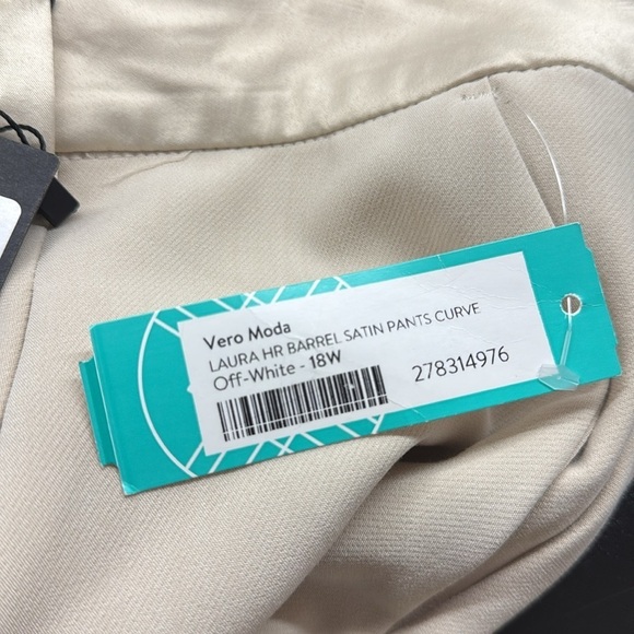 Vero Moda Cream Trousers - Picture 13 of 16